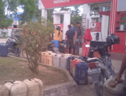 Diduga Salahi Aturan Distribusi BBM, Pertamina Diminta Tindak Tegas SPBU Bengkayang