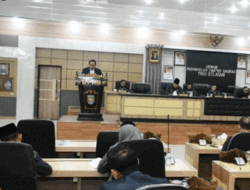 Bupati OKU Selatan Popo Ali Martopo Sampaikan Jawaban Pandangan Umum Anggota DPRD