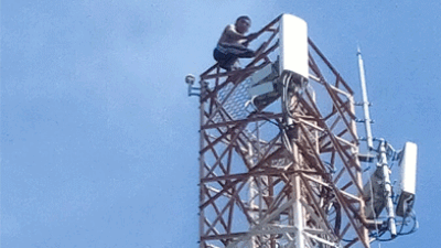 Percobaan Bunuh Diri, Seorang Pemuda Nekat Panjat Tower Gegara Belum Dapat Restu Nikah