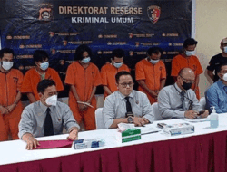 Berkedok Warnet, Polisi Grebek Tempat Judi Online Enam Pelaku Ditangkap