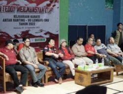 Kejuaraan Karate Antar Ranting Lemkari, Pj Bupati OKU Tutup Sekaligus Serahkan Hadiah