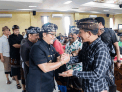 Komitmen Tuntaskan Pembangunan, Bupati Badung Serahkan Bantuan Hibah Daerah ke Masyarakat