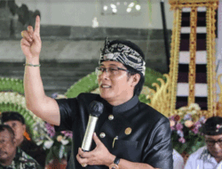 Gerakkan Sektor Non Formal dan Tingkatkan Daya Beli Masyarakat, Bupati Badung Hibahkan Bantuan Rp96 Miliar