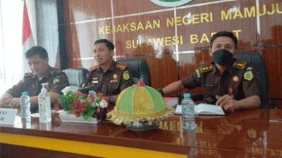 Korupsi Rehabilitasi Hutan, Mantan Kadis Kehutanan dan Anggota DPRD Sulbar Jadi Tersangka