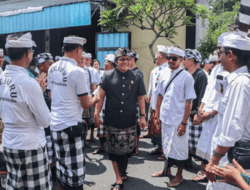 Bupati Badung Serahkan Bantuan untuk Melestarikan Adat, Seni Budaya, Tradisi dan Agama