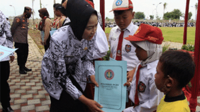 Sebanyak 140 Guru Dikukuhkan Jadi Kepala Sekolah SD, Kado Istimewa di HGN dan HUT ke 77 PGRI