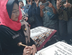Bupati Brebes Idza Priyanti Harapkan Pembangunan Pasar Seng Makmur Berdampak Positif