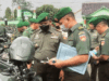 Cegah Pelanggaran Lalu Lintas, Dandim 0713 Brebes Cek Kelengkapan Kendaraan Dinas Prajurit