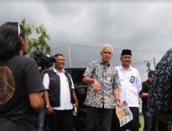 Tanpa Protokoler, Ganjar Pranowo Sapa Warga di Sejumlah Kawasan di Kabupaten Brebes
