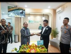 Bupati OKU Timur Resmikan Bank Syariah Indonesia KCP Kota Martapura