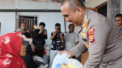 Polres Rejang Lebong Salurkan Paket Sembako di Kecamatan Binduriang