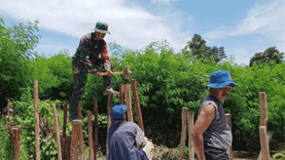 Tanggul Jebol Akibat Derasnya Luapan Air, Sejumlah Unsur Perbaiki Tanggul Sungai Pemali, Brebes