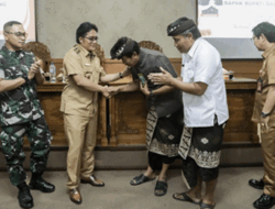 Bupati Badung Gelontorkan Dana Pemulihan Bencana Kebakaran Pasar Desa Adat Mengwi