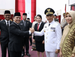 Wakil Gubernur Kalbar Melantik Sumastro sebagai Penjabat Wali Kota Singkawang