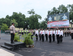 Pimpin Upacara Korps Kenaikan Pangkat, Kapolres Loteng : Jadilah Insan Bhayangkara Profesional