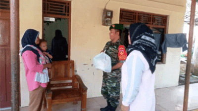 Babinsa Koramil 17 Songgom, Lakukan Monitoring Tumbuh Kembang Anak Asuh Stunting di Wanatawang