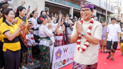Lomba Gebogan 52 Banjar Ngerobok dan UMKM Kuliner 2023 Dibuka Sekda Badung
