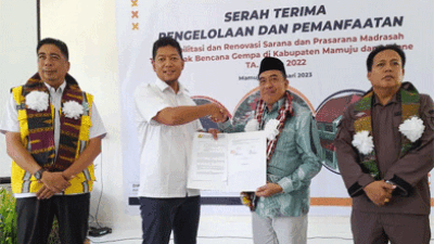 Kakanwil Kemenag Sulbar Serah Terima Kelola Hasil Rehabilitasi dan Renovasi Sarana Prasarana Madrasah Mamuju