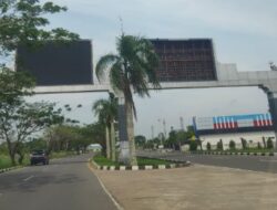 Videotron Gerbang Masuk Bandara Supadio Pontianak Tidak Hidup Sejak Dibangun Tahun 2019
