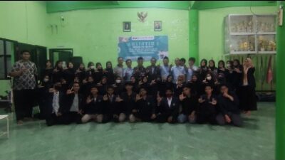 Merdeka Belajar Merdeka Menulis, PWI Sidoarjo Berikan Pelatihan Jurnalistik Puluhan Siswa SMK