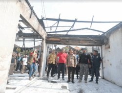 Tinjau Kebakaran di Desa Buduk Kecamatan Mengwi, Sekda Badung : Mudah-mudahan Segera Dibantu