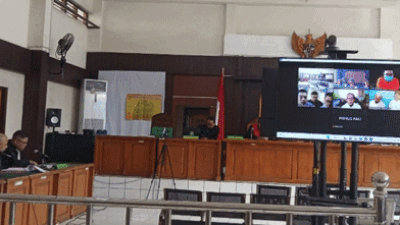 Tim JPU Kejari Pali Bacakan Tuntutan Terhadap Empat Terdakwa Kasus Dugaan Korupsi