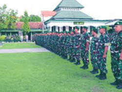 Dandim 0812/Lamongan Pimpin Apel Pengecekan Kembali Cuti Lebaran Gelombang Pertama