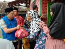 Wabup Lampung Utara bersama Jajaran Menyapa Warga Sambil Salurkan Sembako