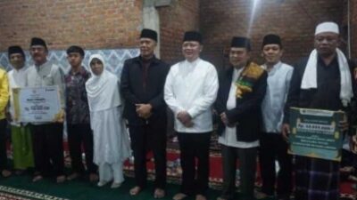 Gubernur Bengkulu, Rohidin Mersyah Salurkan Bantuan Rp100 Juta ke Masjid Al-Muhajirin Sentral Baru