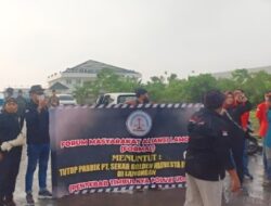 Dinilai Timbulkan Polusi Udara, Perusahaan Pakan Ternak Lamongan Didemo