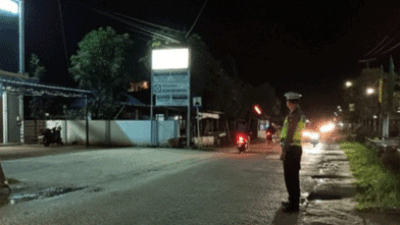 Ciptakan Kondusifitas Ramadhan, Polsek Singkawang Tengah Lakukan Pengamanan Salat Tarawih