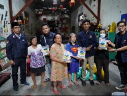 Ultah Surabaya, Nasdem Muda Bagi 730 Sembako ke Warga Miskin