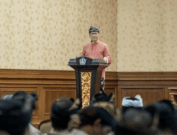Bimtek Peningkatan Kapasitas dan Kompetensi Bendesa/Kelian Desa Adat se-Badung Dibuka Wabup