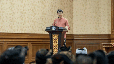 Bimtek Peningkatan Kapasitas dan Kompetensi Bendesa/Kelian Desa Adat se-Badung Dibuka Wabup