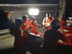 Tim SAR Gabungan Evakuasi WNA Tersesat di Gunung Agung