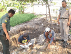 Babinsa Koramil 0812/01 Kota Lamongan Dampingi Tim Peneliti Balai Pelestarian Kebudayaan