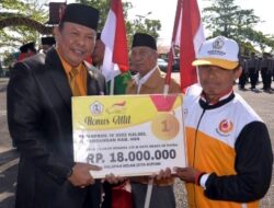 Peringatan Hari Lahir Pancasila, Pj Bupati Barito Kuala Serahkan Bonus Atlet NPCI