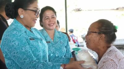 Pointer Kegiatan Aksi Sosial Menyapa dan Berbagi TP PKK Bali di Kabupaten Klungkung Hari ke-2