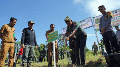 Pemkab Balangan Bersama Kodim 1001 Lakukan Tanam Pohon Serentak