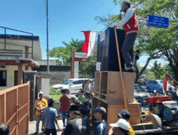 Demo Lanjutan Para Orang Tua Murid dengan LSM KASKAL tentang PPDB