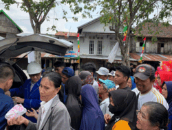 Sebanyak 300 Nasi Bungkus Ludes Terbagi di Terminal Tangga Buntung