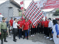 Sekda Badung Adi Arnawa Lepas Jalan Santai Masyarakat Kelurahan Kerobokan Kaja