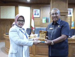Ketua DPRD Badung Putu Parwata Terima Kunjungan Fakultas Hukum Mataram Yogyakarta