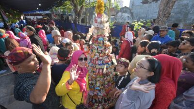 Wali Kota Hadiri Sedekah Bumi Ngagelrejo Surabaya