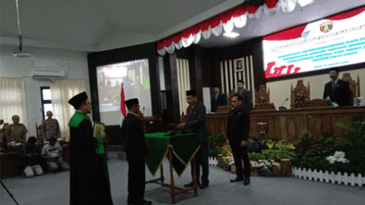 Petani Tembakau Resmi Dilantik Menjadi Anggota DPRD Kabupaten Ngawi