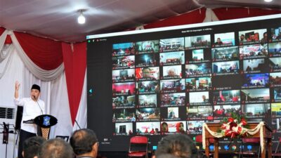 Wali Kota Surabaya Resmikan 1.159 Balai RW
