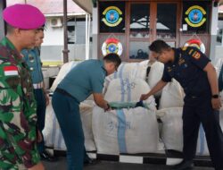 Tim Gabungan TNI AL Nunukan Gagalkan Penyelundupan Ballpress dari Tawau