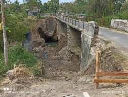 Proyek Jembatan Ruas Sumberkolak-Ardiwilis Senilai Rp1,3 M Diduga tak Sesuai Spek