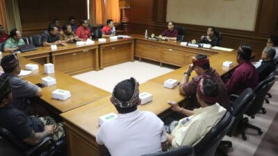 Wabup Suiasa Terima Audiensi Warga Perum Taman Mumbul, Fasos dan Fasum Jadi Atensi Khusus Kebijakan Pemkab Badung
