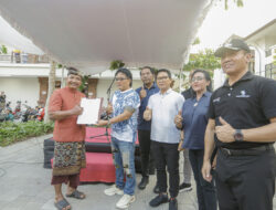 Bupati Giri Prasta Hibahkan Gedung Pasar Seni Kuta ke Desa Adat